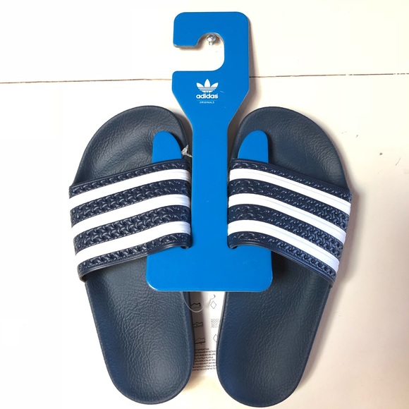 adilette navy